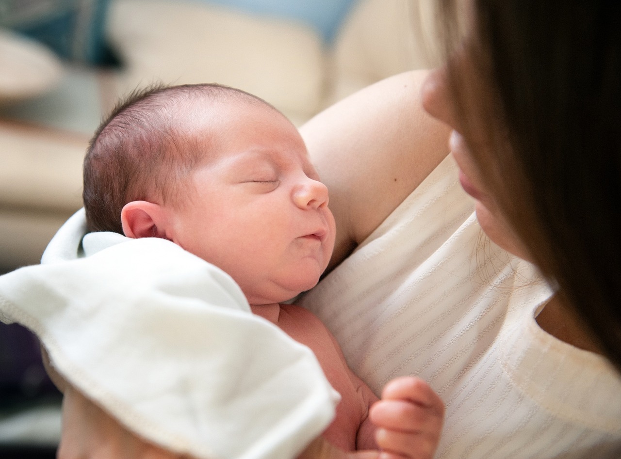 3 Benefits To Overnight Newborn Care